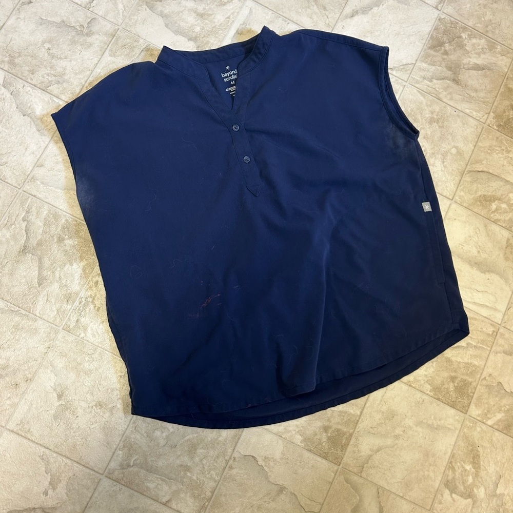 Beyond Scrubs Navy Scrub Set